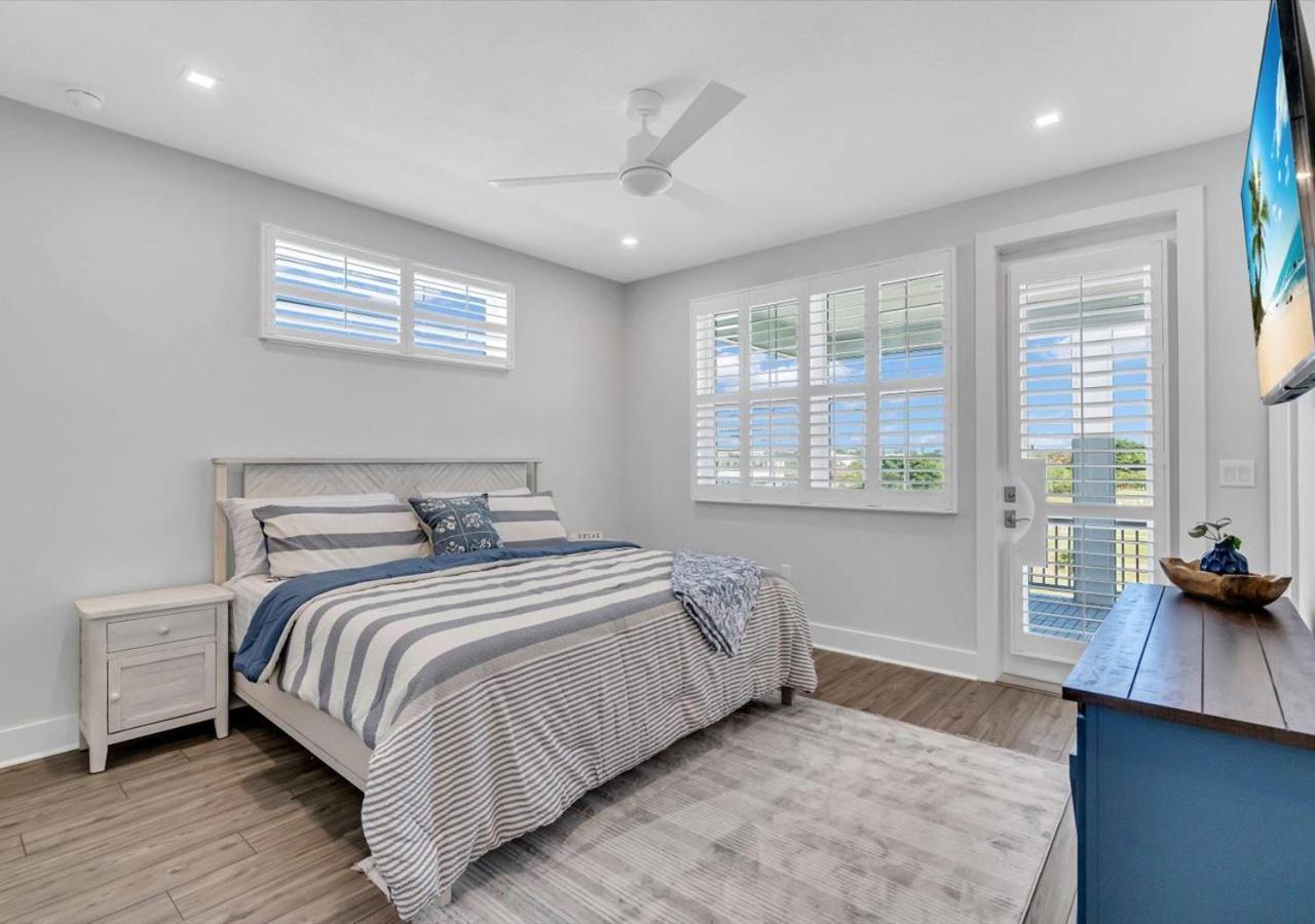 Bayview Pointe *