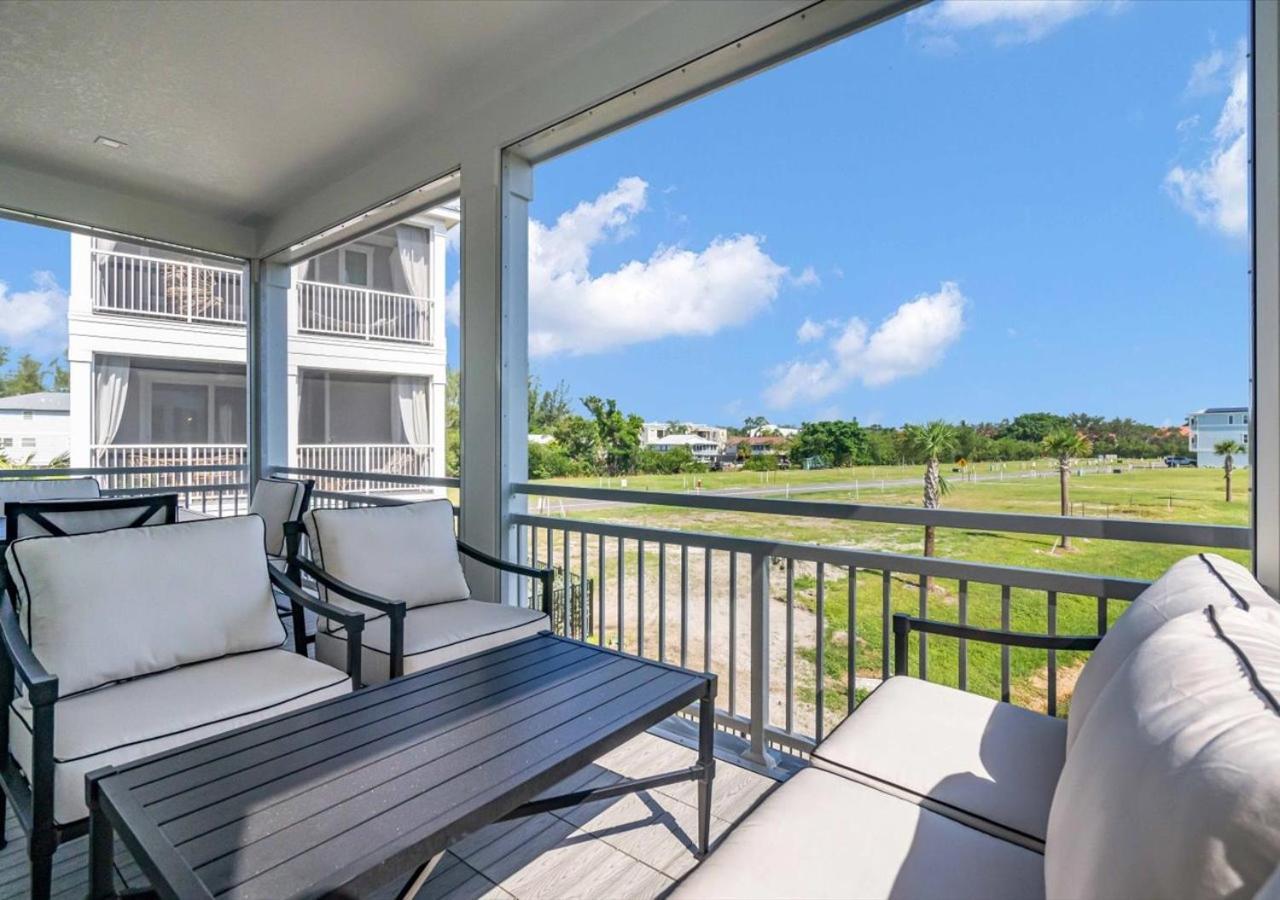 Bayview Pointe *